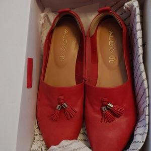 Size 9 Aldo flats Red